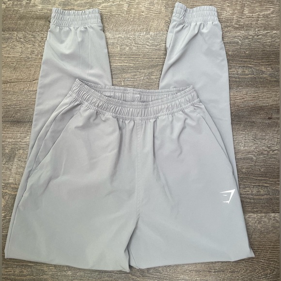 ❌SOLD❌ NEW Gymshark Training Woven Joggers - Picture 2 of 3